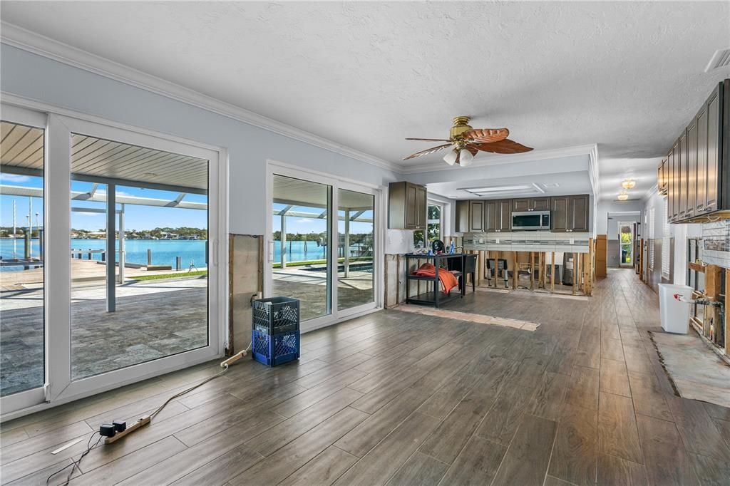 En Venta: $999,000 (3 camas, 2 baños, 1887 Pies cuadrados)