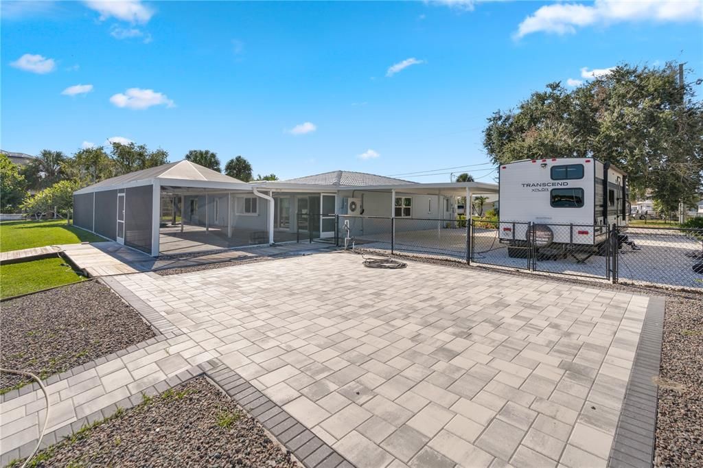 En Venta: $999,000 (3 camas, 2 baños, 1887 Pies cuadrados)