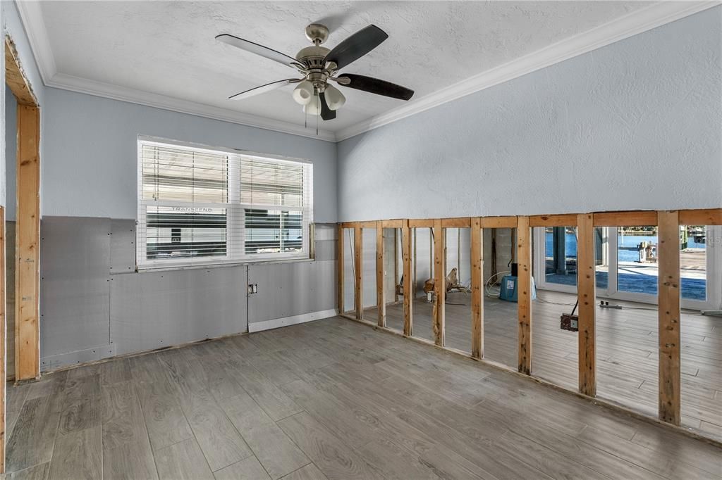 En Venta: $999,000 (3 camas, 2 baños, 1887 Pies cuadrados)