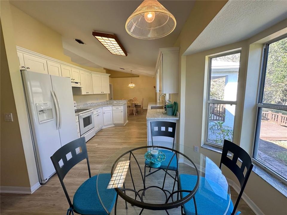 For Rent: $2,000 (3 beds, 2 baths, 1446 Square Feet)