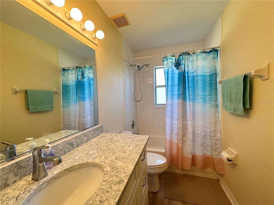 For Rent: $2,000 (3 beds, 2 baths, 1446 Square Feet)