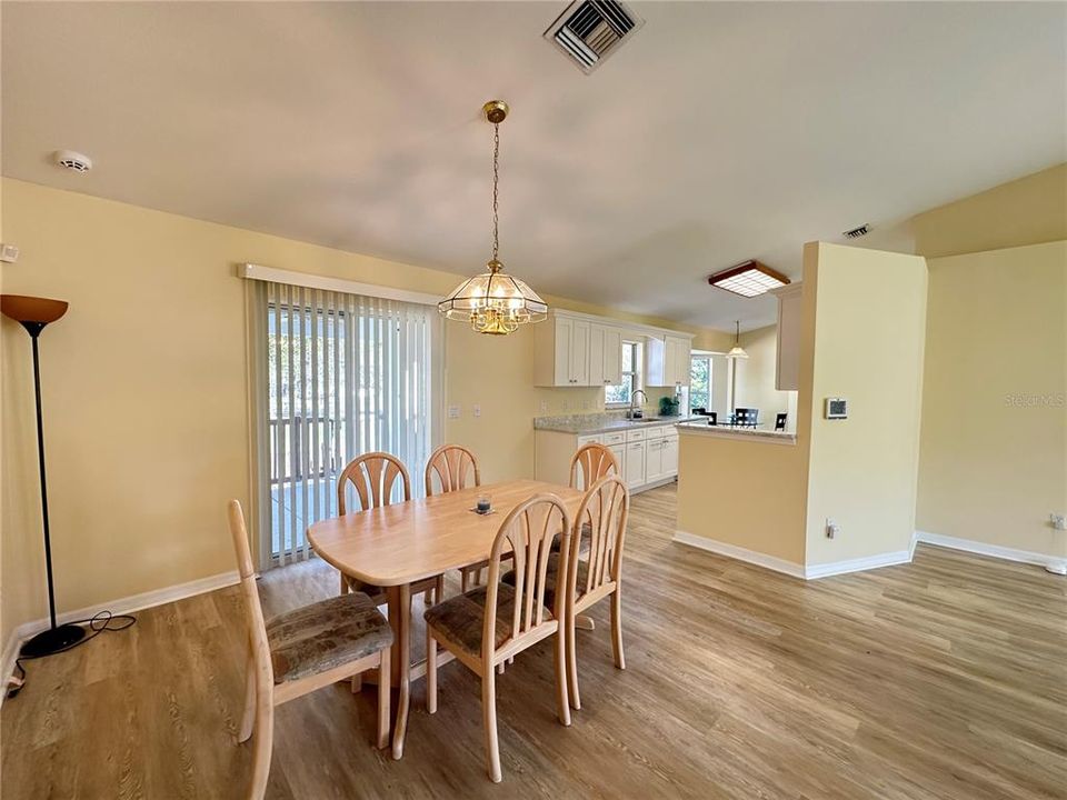 For Rent: $2,000 (3 beds, 2 baths, 1446 Square Feet)