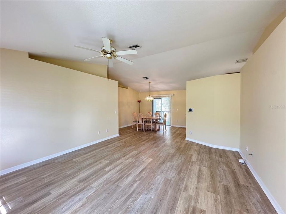 For Rent: $2,000 (3 beds, 2 baths, 1446 Square Feet)