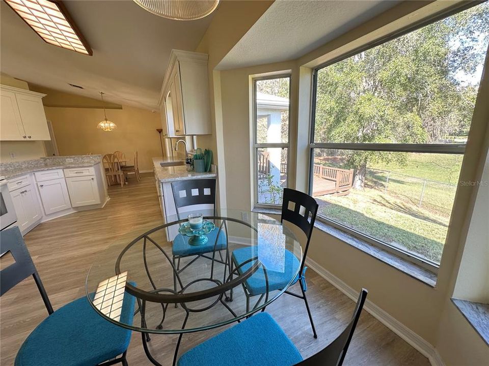 For Rent: $2,000 (3 beds, 2 baths, 1446 Square Feet)