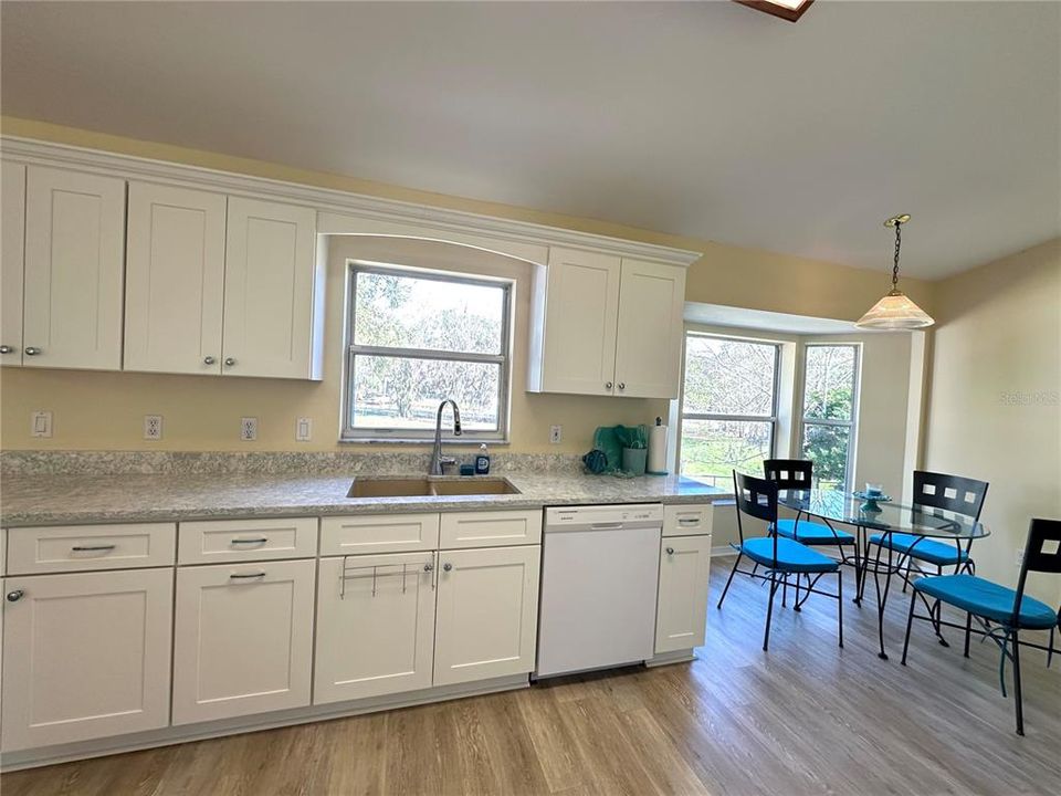 For Rent: $2,000 (3 beds, 2 baths, 1446 Square Feet)