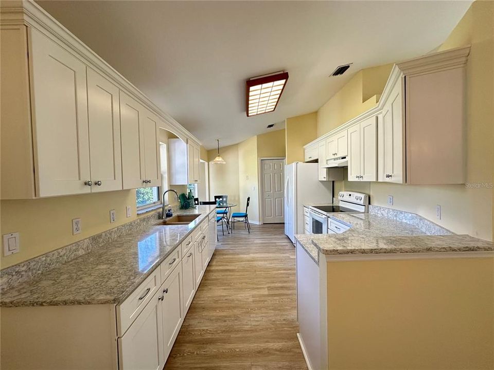 For Rent: $2,000 (3 beds, 2 baths, 1446 Square Feet)