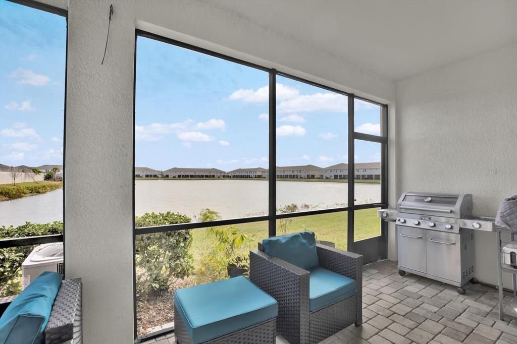 En Renta: $2,650 (3 camas, 2 baños, 2100 Pies cuadrados)