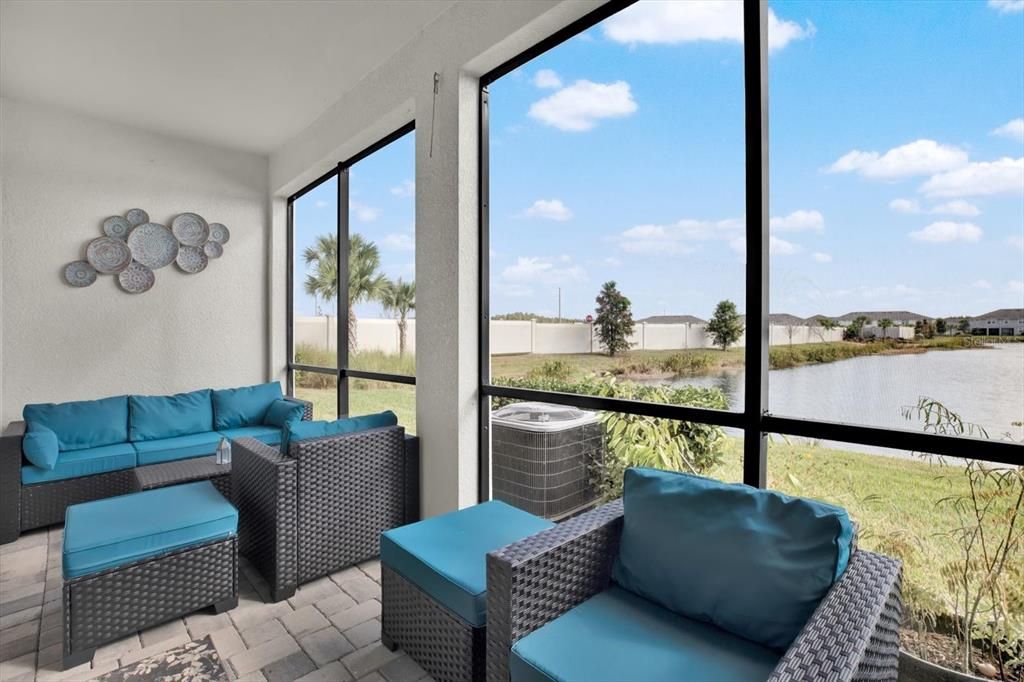 En Renta: $2,650 (3 camas, 2 baños, 2100 Pies cuadrados)