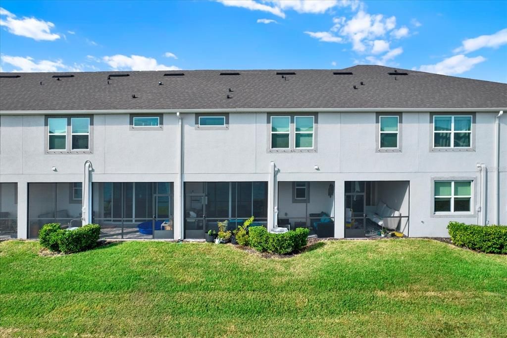 En Renta: $2,650 (3 camas, 2 baños, 2100 Pies cuadrados)