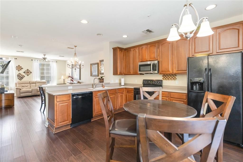 For Rent: $3,000 (3 beds, 3 baths, 1771 Square Feet)