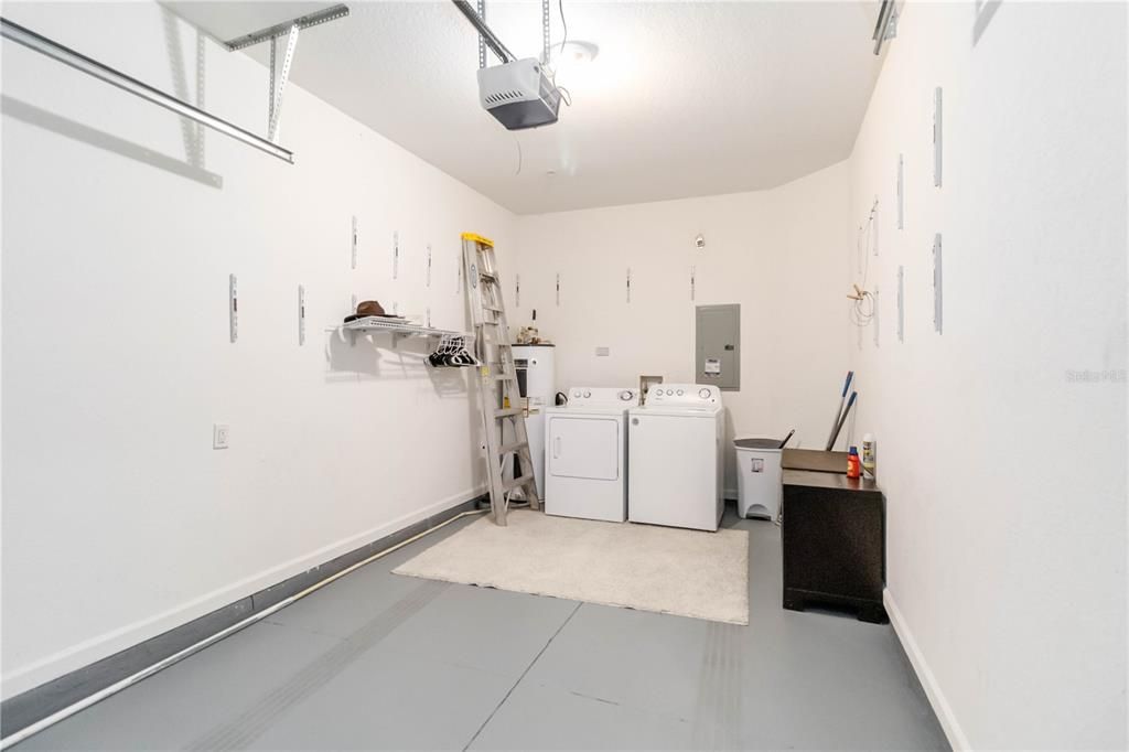 For Rent: $3,000 (3 beds, 3 baths, 1771 Square Feet)