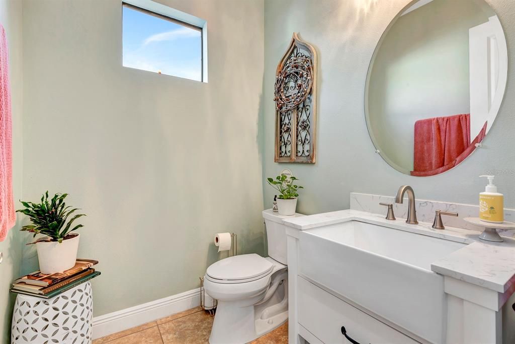 En Venta: $1,045,000 (5 camas, 4 baños, 3336 Pies cuadrados)