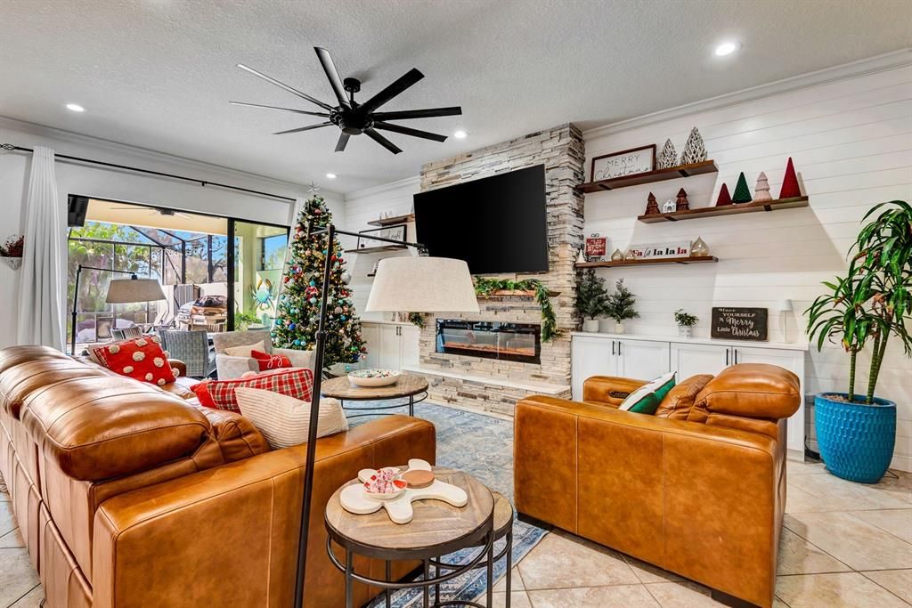 En Venta: $1,045,000 (5 camas, 4 baños, 3336 Pies cuadrados)