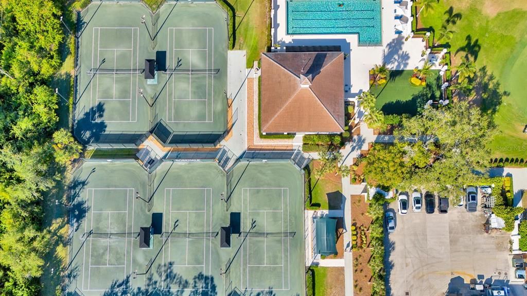 En Venta: $1,045,000 (5 camas, 4 baños, 3336 Pies cuadrados)