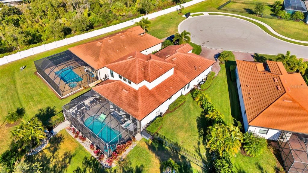 En Venta: $1,045,000 (5 camas, 4 baños, 3336 Pies cuadrados)