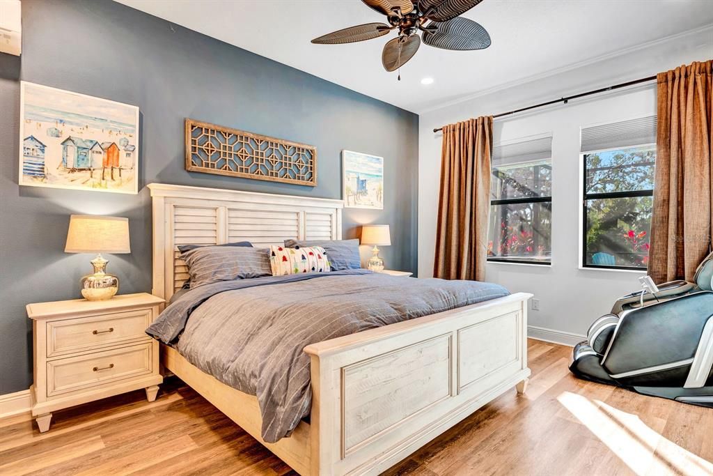 En Venta: $1,045,000 (5 camas, 4 baños, 3336 Pies cuadrados)