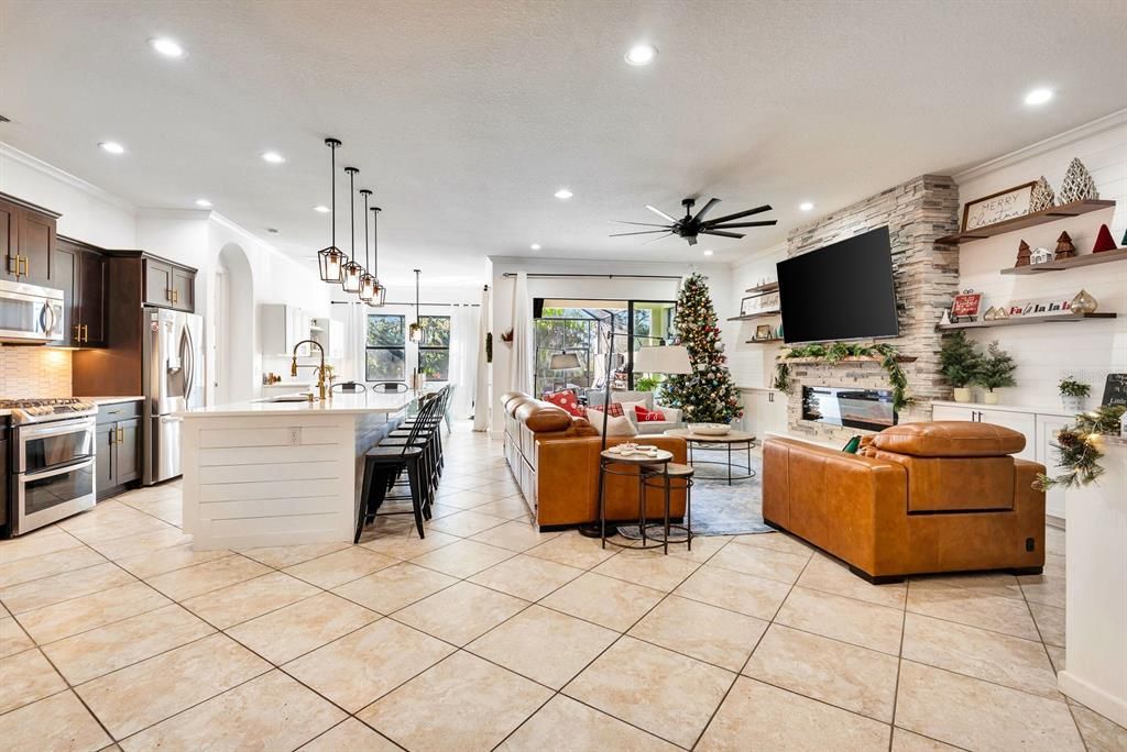 En Venta: $1,045,000 (5 camas, 4 baños, 3336 Pies cuadrados)