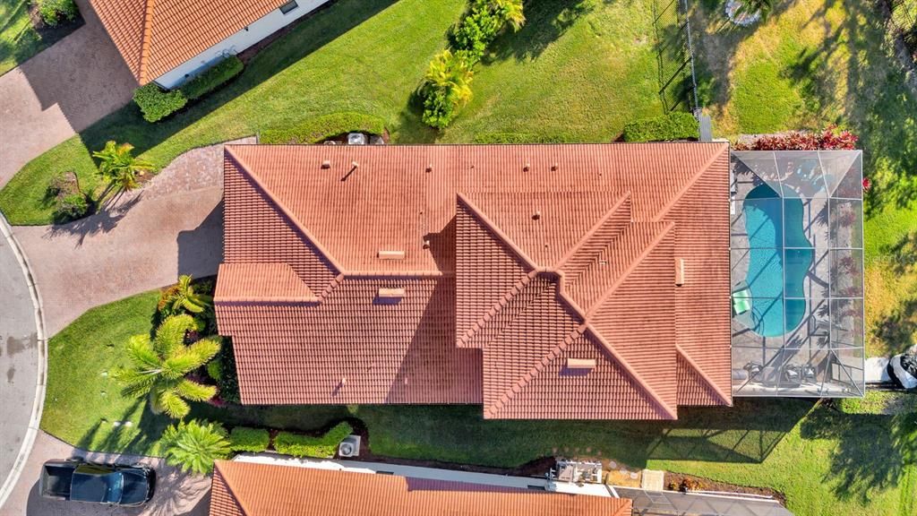 En Venta: $1,045,000 (5 camas, 4 baños, 3336 Pies cuadrados)