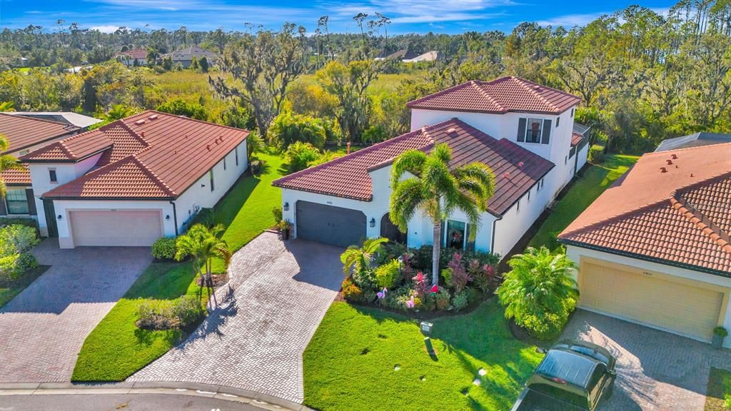 En Venta: $1,045,000 (5 camas, 4 baños, 3336 Pies cuadrados)