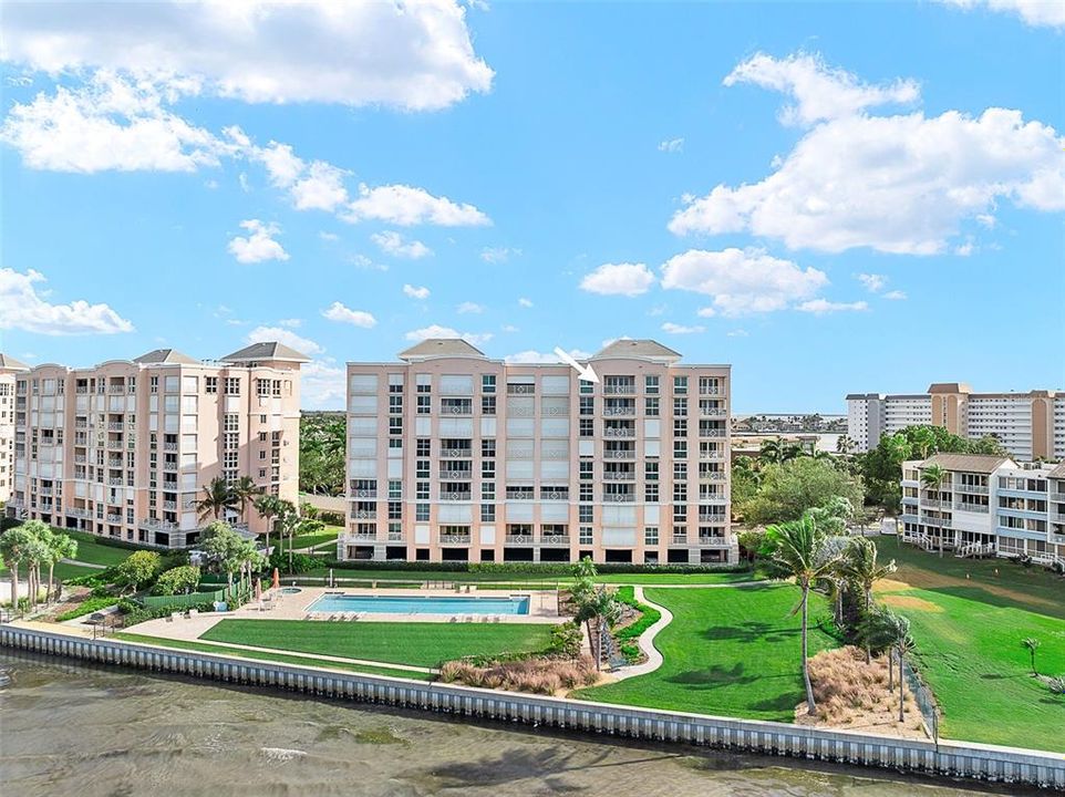 En Venta: $2,399,000 (3 camas, 2 baños, 3028 Pies cuadrados)