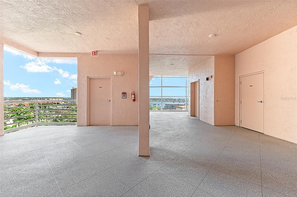 En Venta: $2,399,000 (3 camas, 2 baños, 3028 Pies cuadrados)