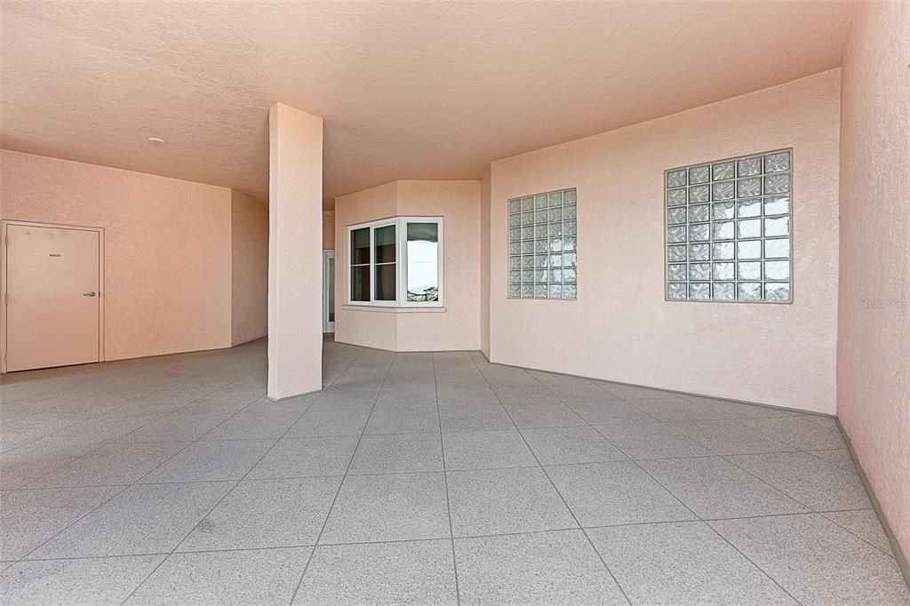 En Venta: $2,399,000 (3 camas, 2 baños, 3028 Pies cuadrados)