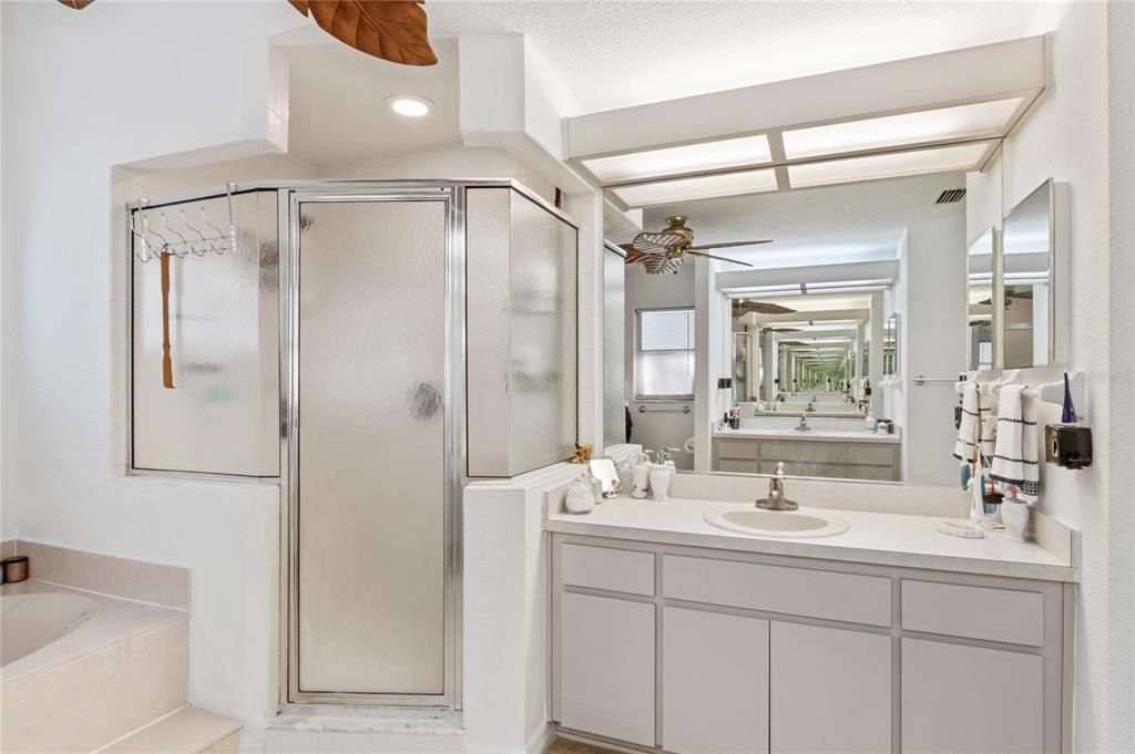 For Sale: $449,900 (4 beds, 2 baths, 2122 Square Feet)