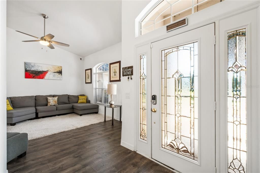 For Sale: $449,900 (4 beds, 2 baths, 2122 Square Feet)