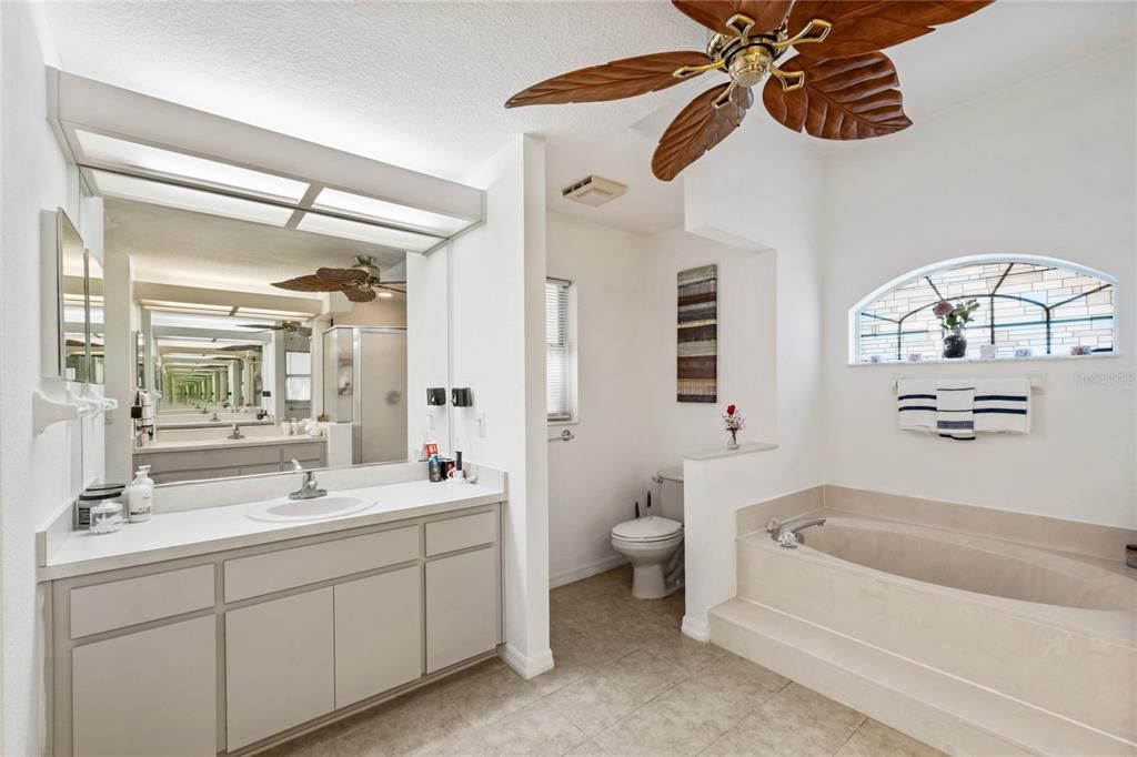 For Sale: $449,900 (4 beds, 2 baths, 2122 Square Feet)