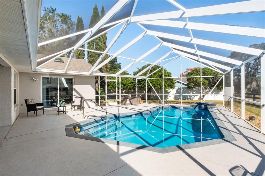 For Sale: $449,900 (4 beds, 2 baths, 2122 Square Feet)