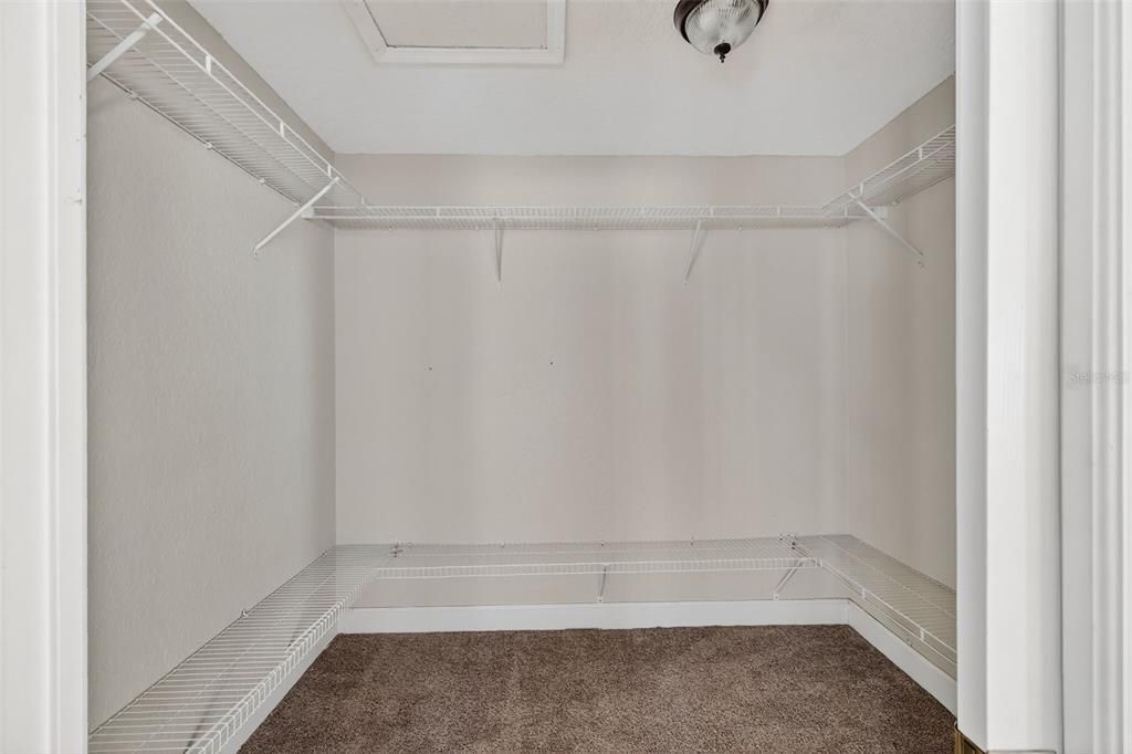 For Sale: $700,000 (4 beds, 2 baths, 2892 Square Feet)