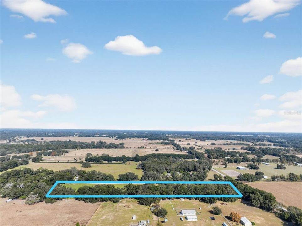 For Sale: $700,000 (4 beds, 2 baths, 2892 Square Feet)