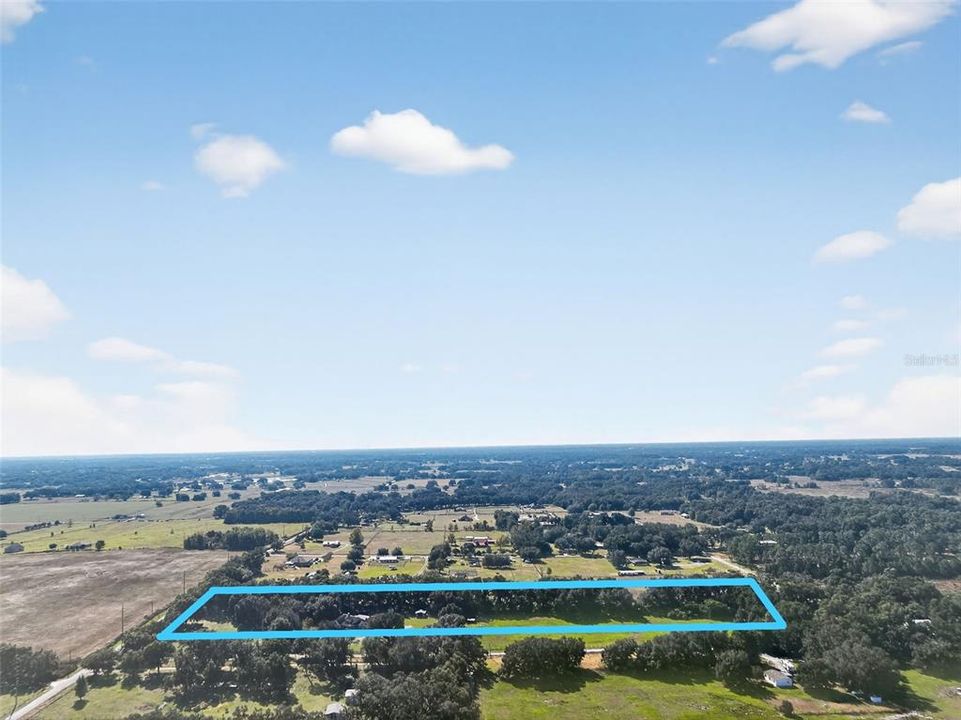 For Sale: $700,000 (4 beds, 2 baths, 2892 Square Feet)