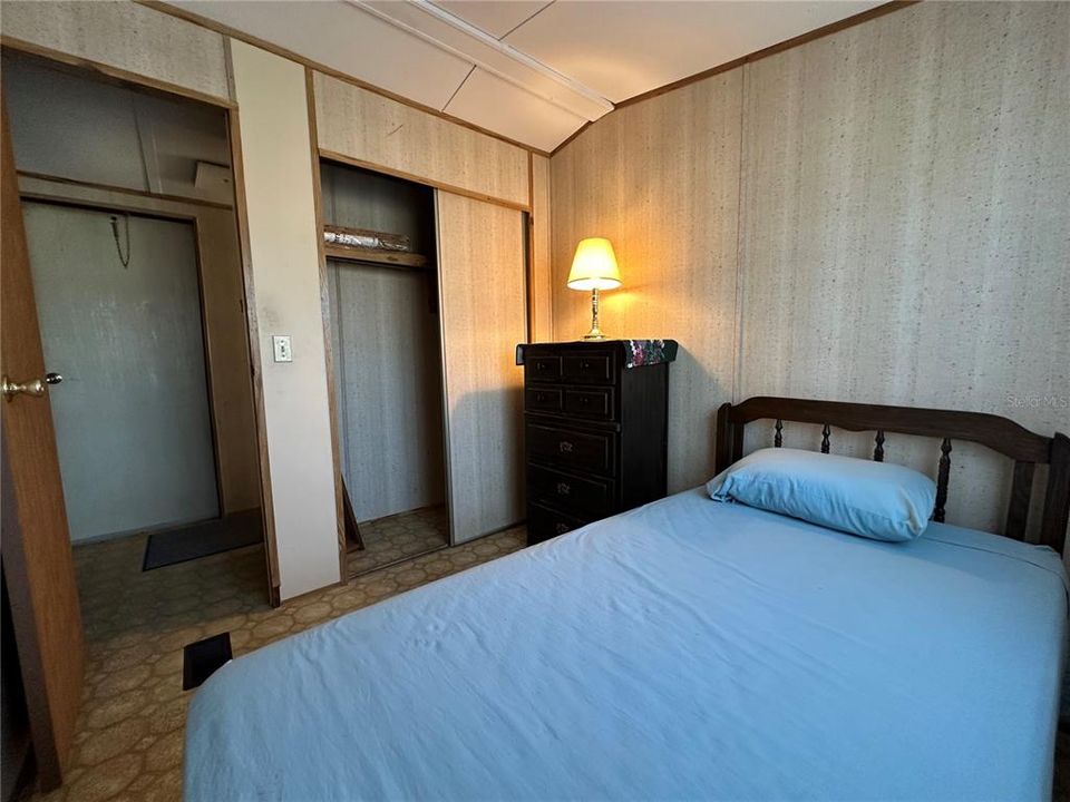 待售: $150,000 (2 贝兹, 1 浴室, 728 平方英尺)