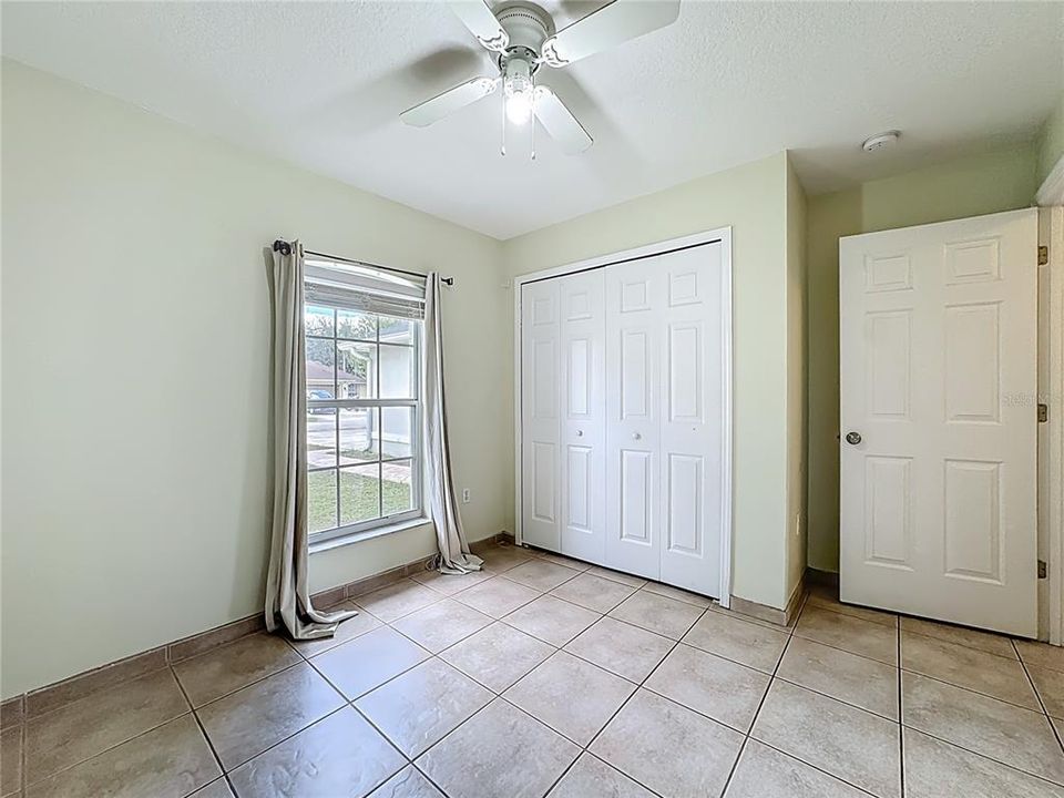 待售: $305,000 (3 贝兹, 2 浴室, 1090 平方英尺)