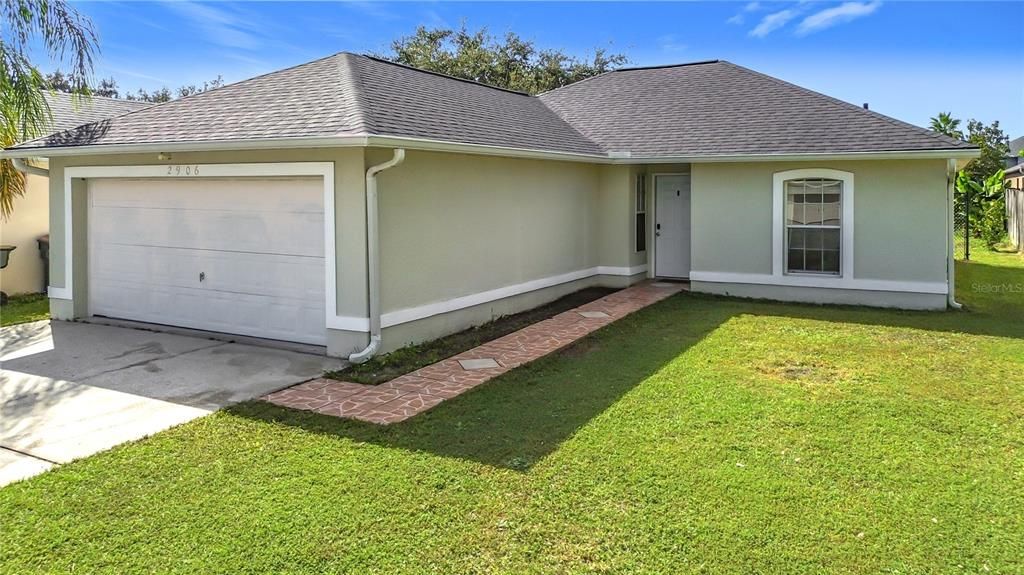 待售: $305,000 (3 贝兹, 2 浴室, 1090 平方英尺)