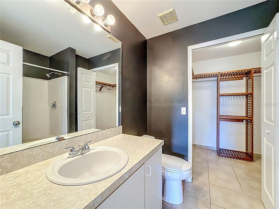 待售: $305,000 (3 贝兹, 2 浴室, 1090 平方英尺)