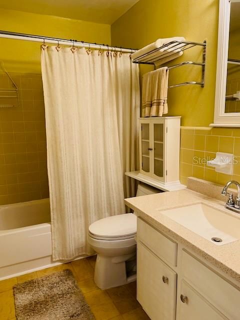 For Sale: $79,900 (1 beds, 1 baths, 608 Square Feet)