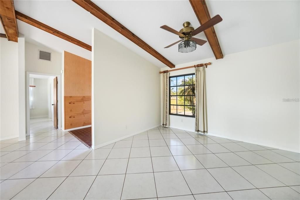 For Sale: $895,000 (3 beds, 2 baths, 2355 Square Feet)