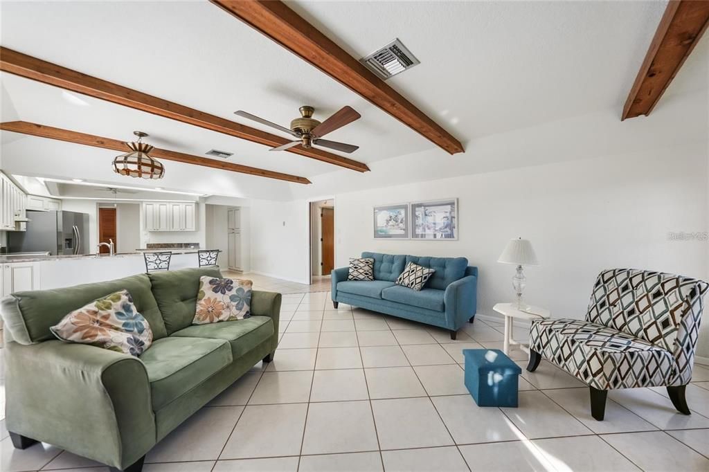 For Sale: $895,000 (3 beds, 2 baths, 2355 Square Feet)