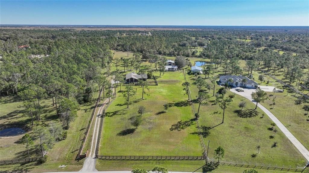 For Sale: $895,000 (3 beds, 2 baths, 2355 Square Feet)