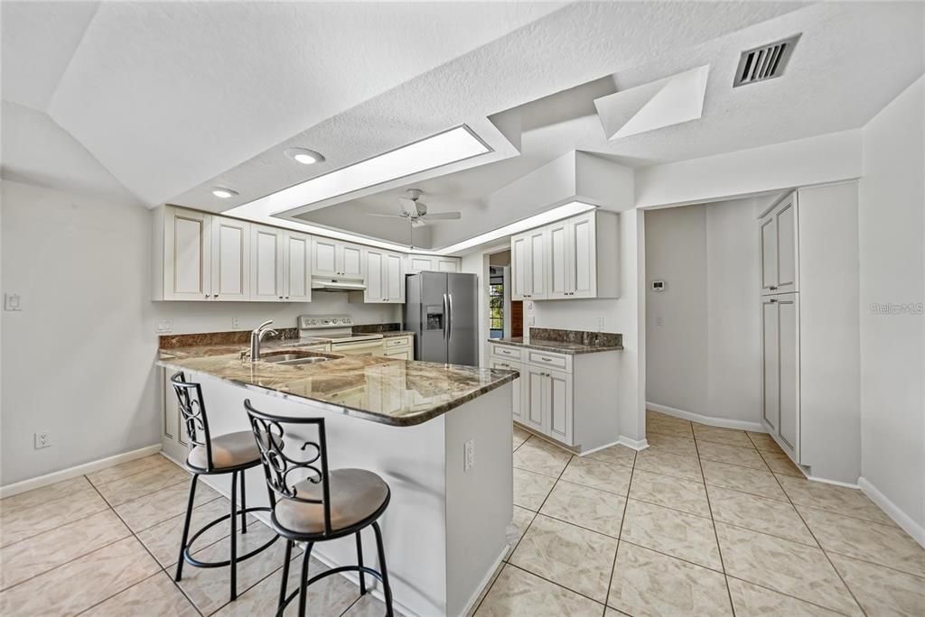 For Sale: $895,000 (3 beds, 2 baths, 2355 Square Feet)