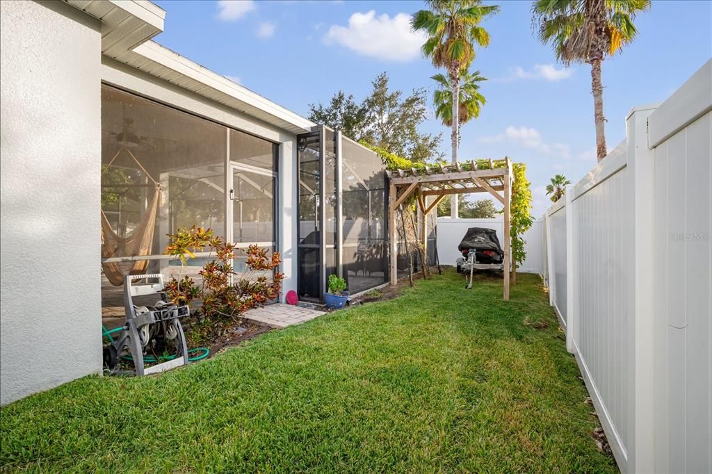 Active With Contract: $499,000 (4 beds, 2 baths, 2952 Square Feet)