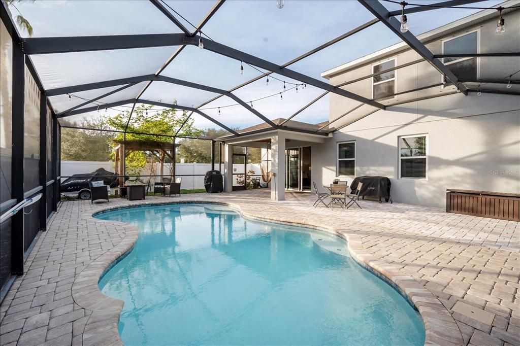 Active With Contract: $499,000 (4 beds, 2 baths, 2952 Square Feet)