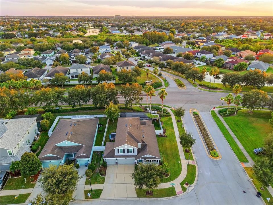 Active With Contract: $499,000 (4 beds, 2 baths, 2952 Square Feet)