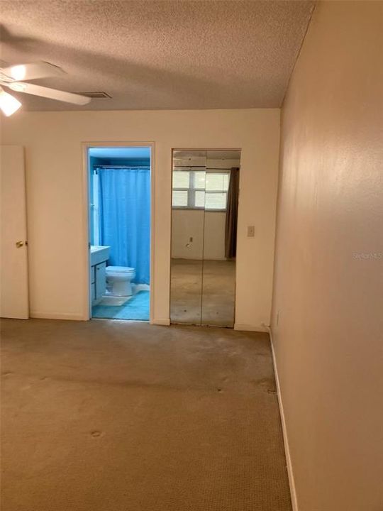 На продажу: $100,000 (2 спален, 2 ванн, 1245 Квадратных фут)