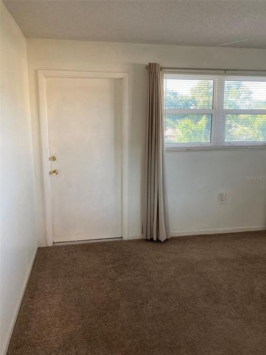 На продажу: $100,000 (2 спален, 2 ванн, 1245 Квадратных фут)