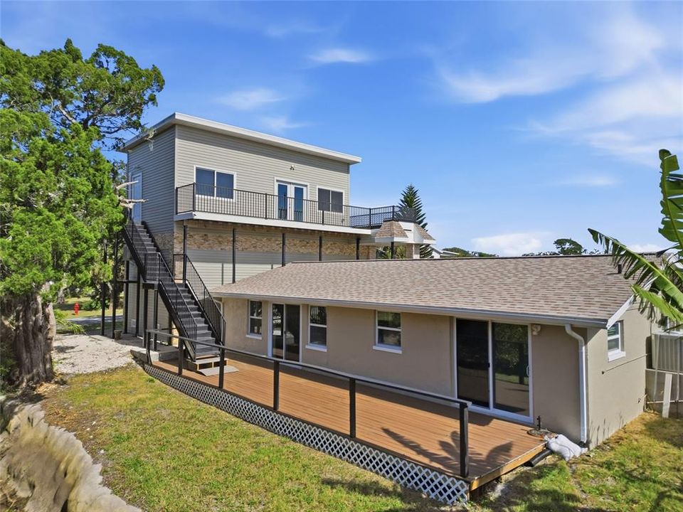 For Sale: $455,900 (2 beds, 1 baths, 1056 Square Feet)