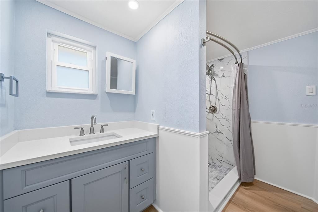 For Sale: $455,900 (2 beds, 1 baths, 1056 Square Feet)