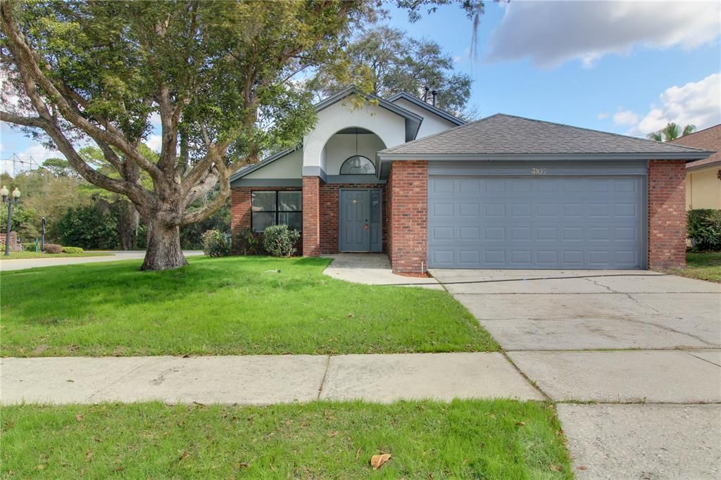 For Rent: $2,395 (3 beds, 2 baths, 1518 Square Feet)